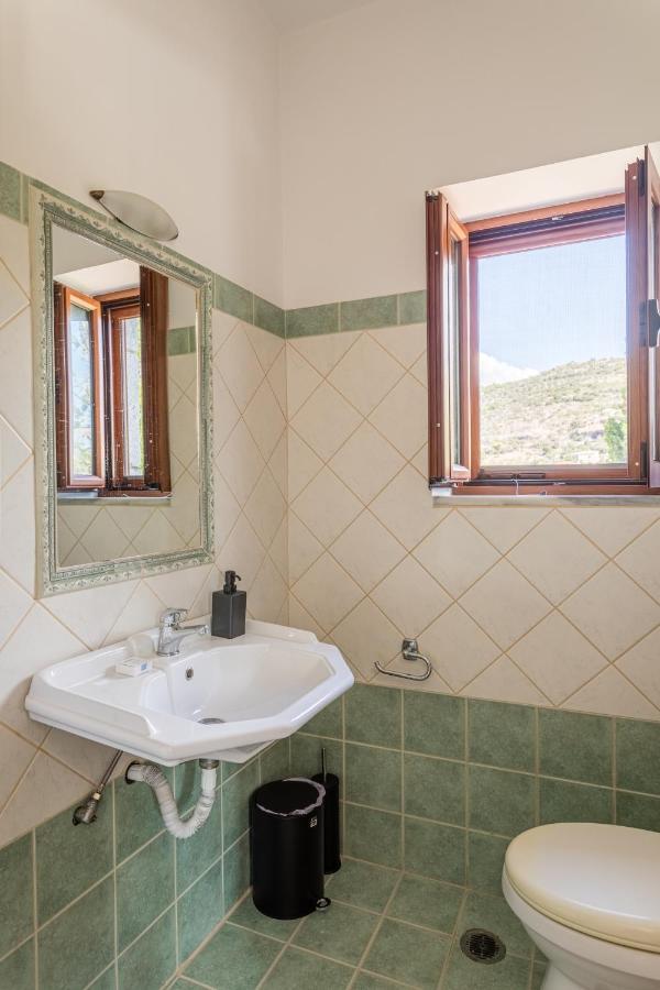 Lévktron Chioureas Apartments מראה חיצוני תמונה