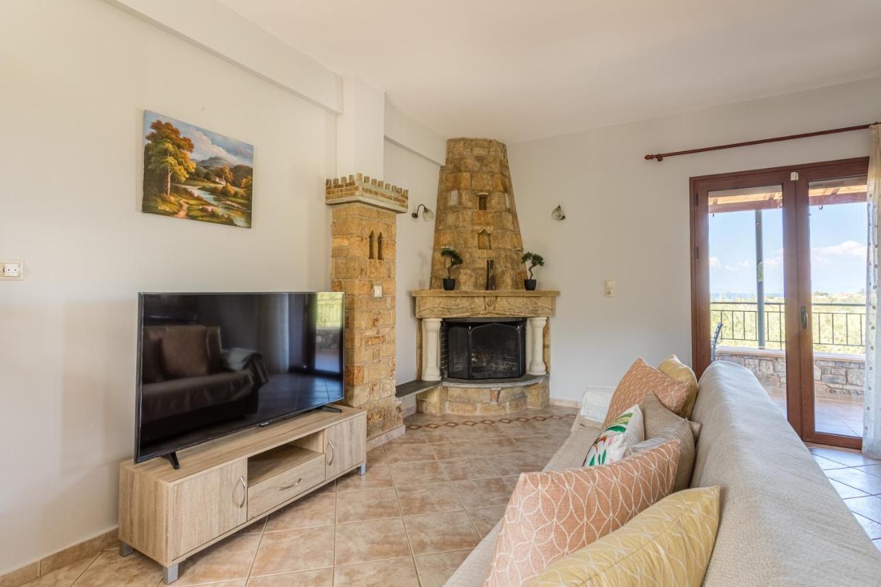 Lévktron Chioureas Apartments מראה חיצוני תמונה